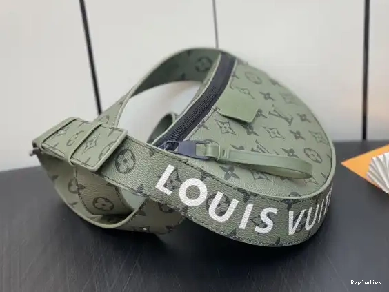 Cheap LOUIS Moon VUITTON Crossbody 0613